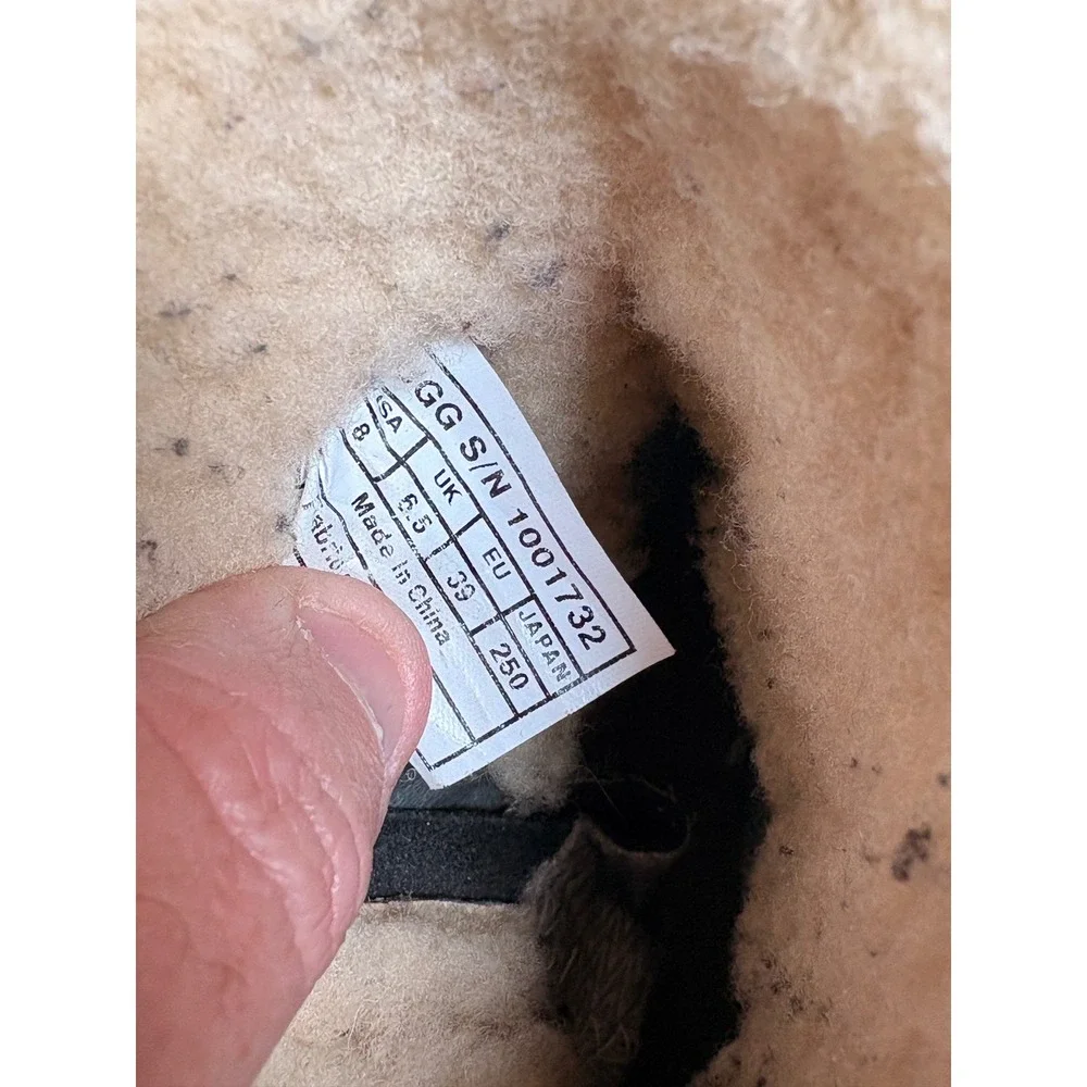 UGG Australia Bellegrade Quilted Winter Snow Waterproof Boots Black US‎ 8